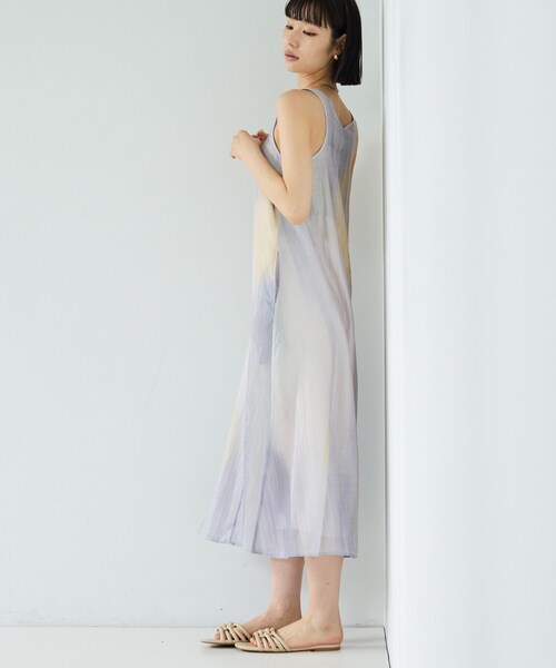 GALLEST(ギャレスト)の「デジタルシアープリントワンピース(ワンピース・レディース・パープル系1/ブルー系5・34/38)」の11枚目の写真