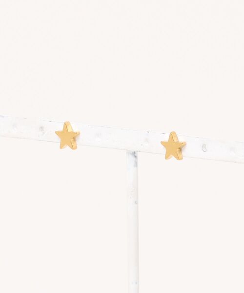 LINFA　（リンファ）の「星型シンプルモチーフピアス【アレルギー対応】（ピアス（両耳用）・レディース・ゴールド/シルバー・FREE）」の4枚目の写真