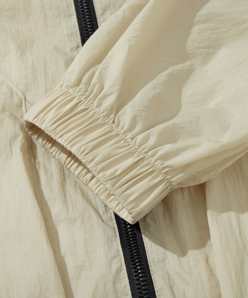 KALAPATTHAR(カラパタール)の「X-RAY ULTRA LIGHT WINDBREAKER - BEIGE(ナイロンジャケット・メンズ・その他・MEDIUM/LARGE/X-LARGE)」の10枚目の写真
