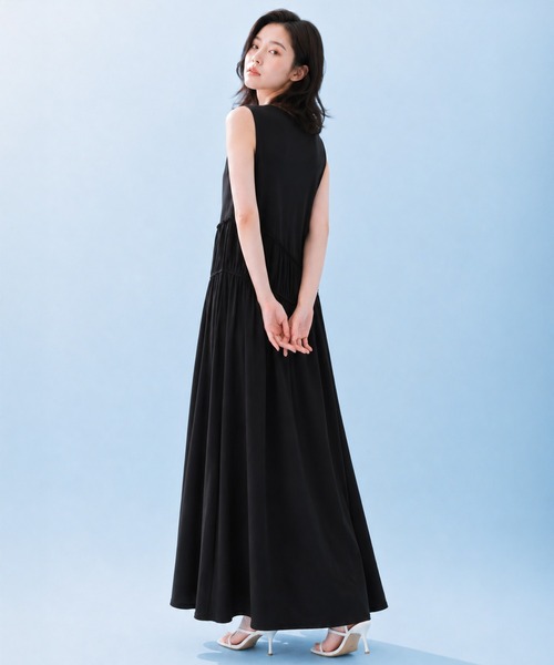 by LEGNA（バイレグナ）の「COOLIFYノースリーブワンピース（ワンピース・レディース・ダークグレー/ブラック・LARGE/MEDIUM）」の6枚目の写真
