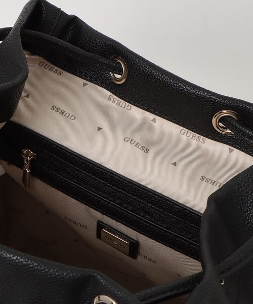 Guess(ゲス)の「MANHATTAN II Flap Backpack バックパック リュック(バックパック/リュック・レディース・ブラック・ONE SIZE)」の13枚目の写真