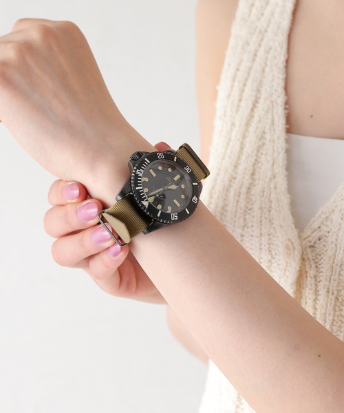 VAGUE WATCH CO.(ヴォーグウォッチカンパニー)の「VAGUE WATCH CO. BLK SUB(アナログ腕時計・レディース・ブラック・FREE)」の10枚目の写真