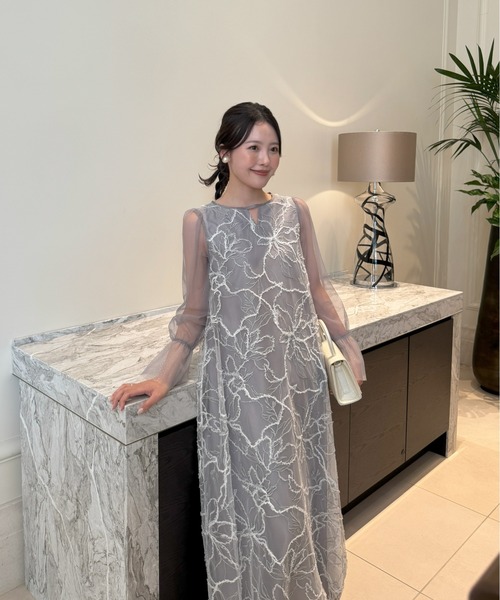 LE'RURE(リルアー)の「Plume broderie balloon dress(ドレス・レディース・グレー/イエロー・M-Long/MEDIUM)」の1枚目の写真