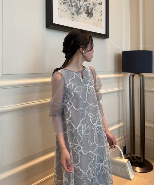 LE'RURE(リルアー)の「Plume broderie balloon dress(ドレス・レディース・グレー/イエロー・M-Long/MEDIUM)」の4枚目の写真