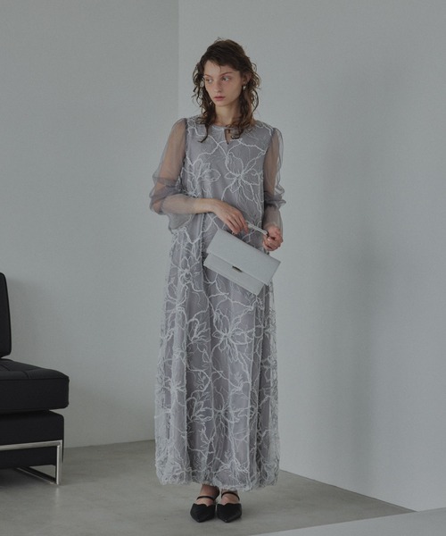 LE'RURE(リルアー)の「Plume broderie balloon dress(ドレス・レディース・グレー/イエロー・M-Long/MEDIUM)」の14枚目の写真