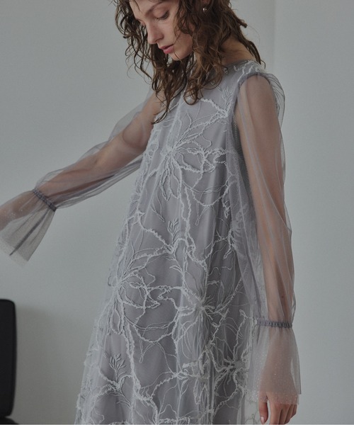 LE'RURE(リルアー)の「Plume broderie balloon dress(ドレス・レディース・グレー/イエロー・M-Long/MEDIUM)」の16枚目の写真