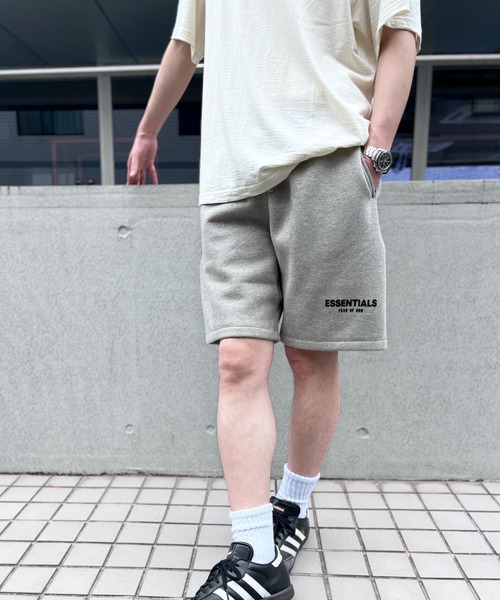 FOG ESSENTIALS（エフオージーエッセンシャルズ）の「【FOG ESSENTIALS】エッセンシャルズ FRONT LOGO ハーフパンツ（スウェットパンツ・メンズ・グレイッシュベージュ/オートミール/ブラック・S/M/XL/L）」の7枚目の写真