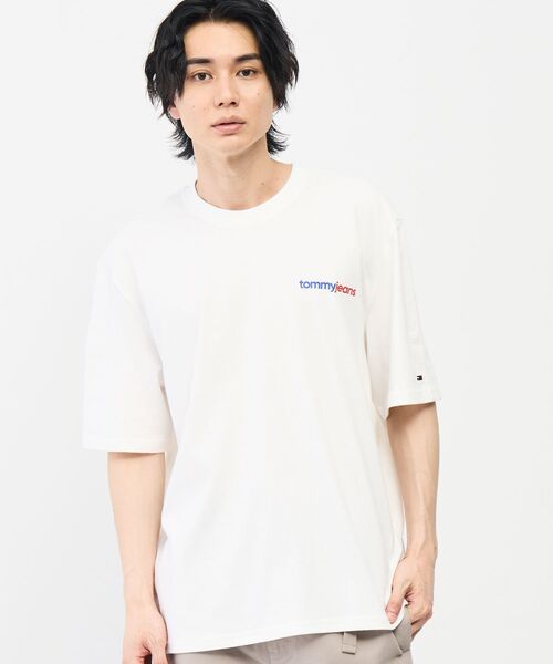 tommy jeans(トミー ジーンズ)の「ユニセックス 90’sクレストショートスリーブTシャツ(Tシャツ/カットソー・レディース・ホワイト/ネイビー/レッド系6・X-SMALL/X-LARGE/SMALL/MEDIUM/LARGE)」の4枚目の写真