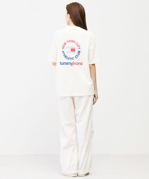 tommy jeans(トミー ジーンズ)の「ユニセックス 90’sクレストショートスリーブTシャツ(Tシャツ/カットソー・レディース・ホワイト/ネイビー/レッド系6・X-SMALL/X-LARGE/SMALL/MEDIUM/LARGE)」の11枚目の写真