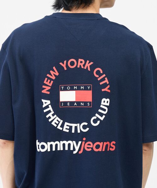 tommy jeans(トミー ジーンズ)の「ユニセックス 90’sクレストショートスリーブTシャツ(Tシャツ/カットソー・レディース・ホワイト/ネイビー/レッド系6・X-SMALL/X-LARGE/SMALL/MEDIUM/LARGE)」の19枚目の写真