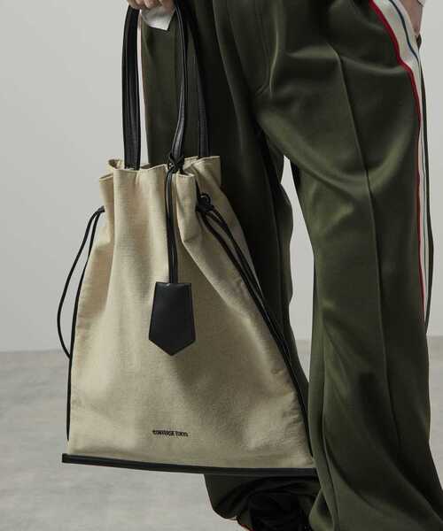 CONVERSE TOKYO(コンバーストウキョウ)の「LINEN GATHERED TOTE BAG(トートバッグ・レディース・ブラック/ベージュ・FREE)」の13枚目の写真