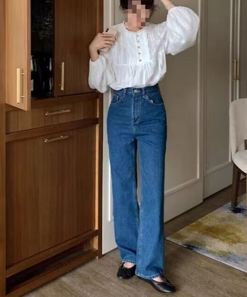 Flugge（フラッジー）の「フリルレースラウンドネックブラウス（シャツ/ブラウス・レディース・ホワイト/アイボリー・LARGE/MEDIUM）」の4枚目の写真