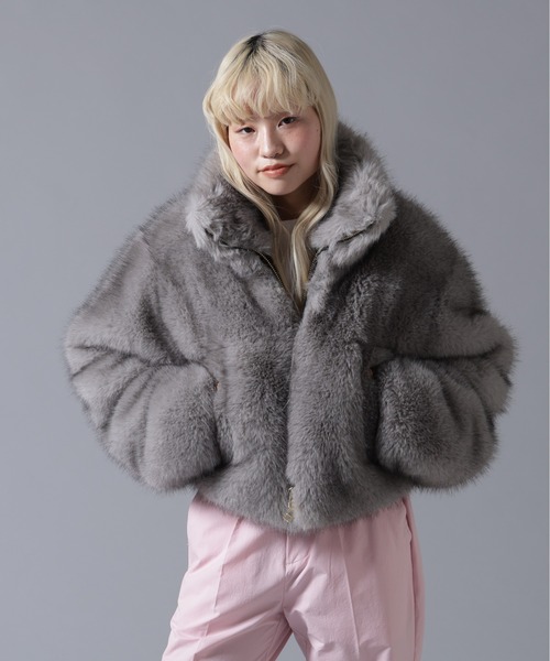 BEAVER(ビーバー)の「B omnivore/ビーオムニボー ECO FUR STAND BLOUSON(ブルゾン・レディース・ブラウン/グレー・FREE)」の6枚目の写真