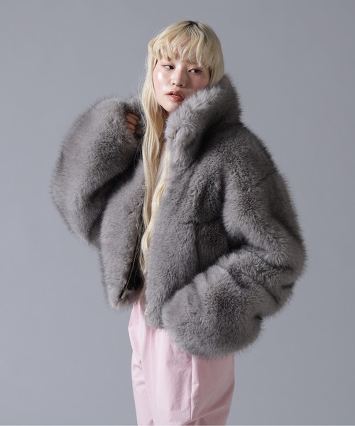BEAVER(ビーバー)の「B omnivore/ビーオムニボー ECO FUR STAND BLOUSON(ブルゾン・レディース・ブラウン/グレー・FREE)」の11枚目の写真