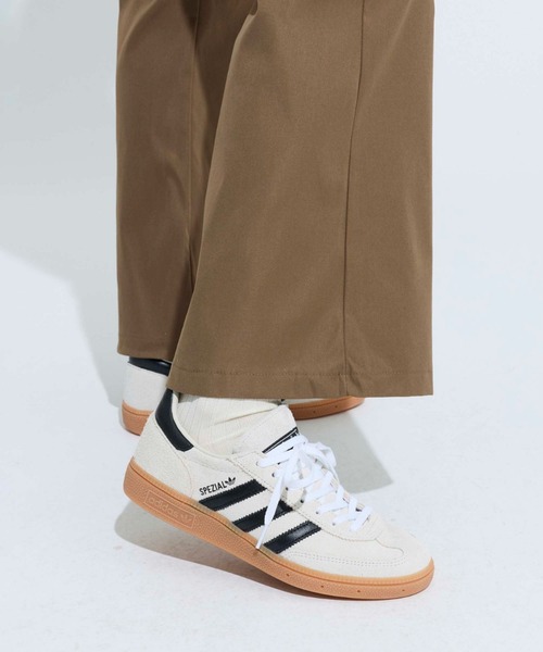 adidas(アディダス)の「【adidas / アディダス】HANDBALL SPEZIAL W/ハンドボール スペツィアル W(スニーカー・レディース・ホワイト・22.5/23/23.5/24/24.5)」の2枚目の写真