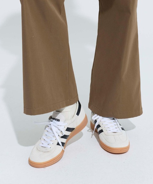 adidas(アディダス)の「【adidas / アディダス】HANDBALL SPEZIAL W/ハンドボール スペツィアル W(スニーカー・レディース・ホワイト・22.5/23/23.5/24/24.5)」の3枚目の写真