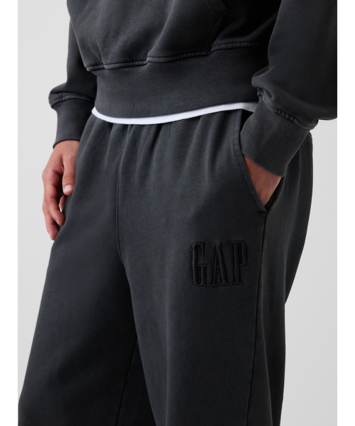 GAP（ギャップ）の「ヘビーウェイト リラックスフィット GAPロゴ スウェットパンツ（スウェットパンツ・メンズ・ブルー/ブラウン/ブラック・XS/S/M/L/XL）」の17枚目の写真
