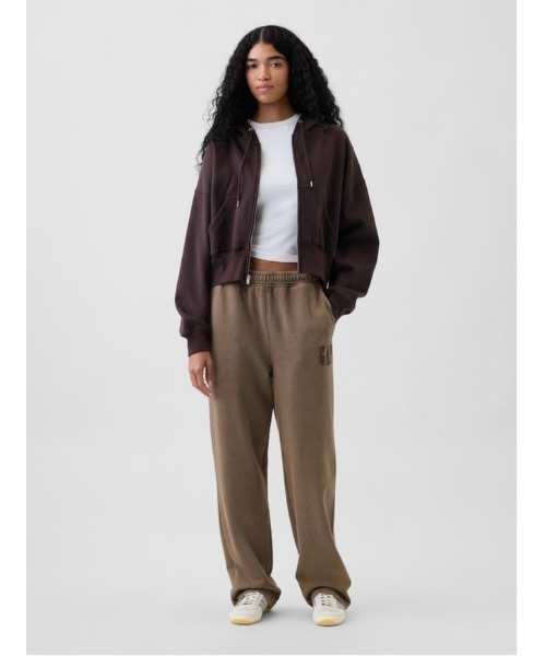 GAP（ギャップ）の「ヘビーウェイト リラックスフィット GAPロゴ スウェットパンツ（スウェットパンツ・メンズ・ブルー/ブラウン/ブラック・XS/S/M/L/XL）」の4枚目の写真