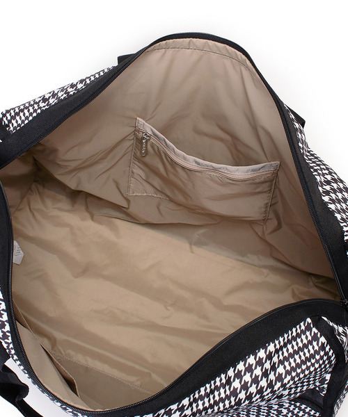 LeSportsac（レスポートサック）の「DELUXE LG WEEKENDER シティハウンドトゥース（ボストンバッグ・レディース・ブラック・FREE）」の10枚目の写真