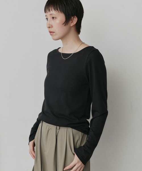 ad thie（アドティエ）の「ベーシック クルー ネック ニット カットソー（Tシャツ/カットソー・レディース・ブラック/ブラウン・FREE）」の20枚目の写真