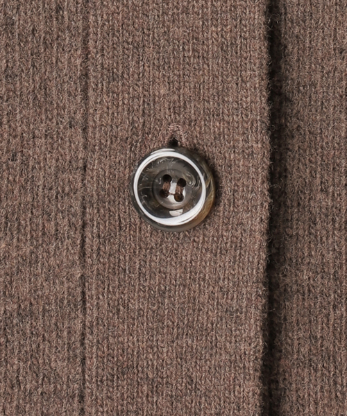 JOURNAL STANDARD relume(ジャーナルスタンダード レリューム)の「《一部WEB限定》ハミルトンウォッシャブルVネックカーディガン(カーディガン/ボレロ・レディース・ブラック/グレー/レッド/ブラウン・FREE)」の18枚目の写真