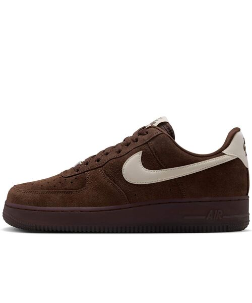 NIKE(ナイキ)の「ナイキ エア フォース 1 '07 スエード ウィメンズシューズ / Nike Air Force 1 '07 Suede Women's Shoes IQ0136-200 Cacao Wow(スニーカー・レディース・ブラウン系その他2・23.5/24.5/24/26/25.5/22/22.5/23/25)」の1枚目の写真