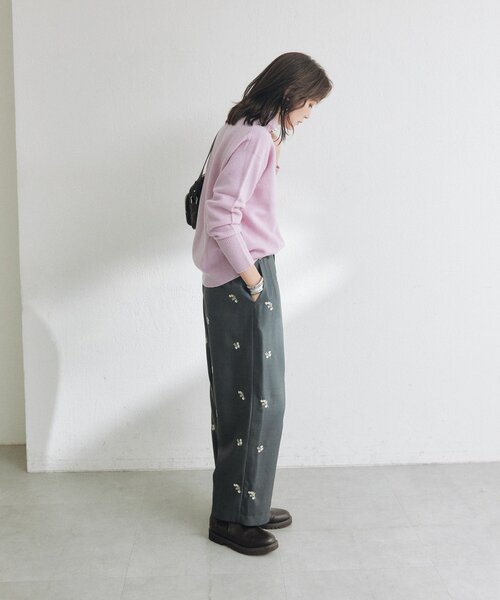 RIVE DROITE（リヴドロワ）の「タイニーフローラルスラックス（秋服/冬服）（スラックス・レディース・ブラック/グレー・38/36）」の14枚目の写真