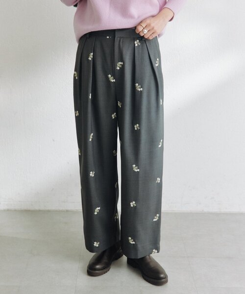 RIVE DROITE（リヴドロワ）の「タイニーフローラルスラックス（秋服/冬服）（スラックス・レディース・ブラック/グレー・38/36）」の5枚目の写真