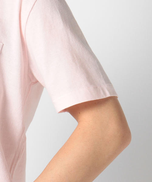 SHIPS（シップス）の「SC: SHIPS(シップス) オーガニックコットン×ボタニカルダイ Vネック ポケット Tシャツ（Tシャツ/カットソー・メンズ・ネイビー/ピンク/グレー/ホワイト/ベージュ/オリーブ・LARGE/SMALL/MEDIUM/X-LARGE）」の9枚目の写真