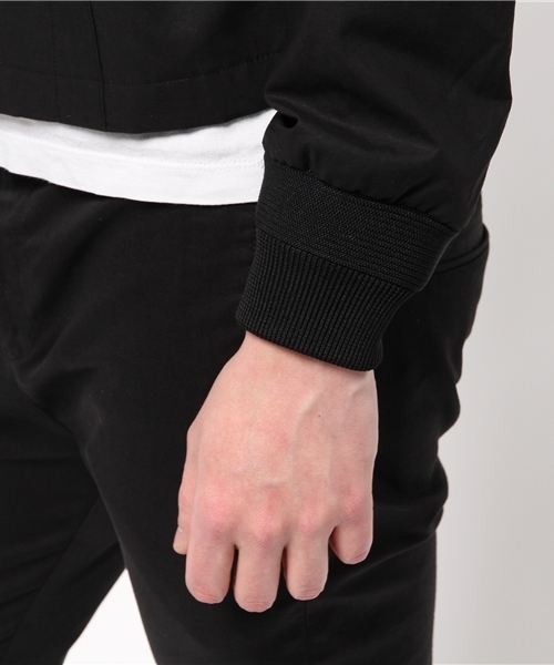 WRAPINKNOT(ラッピンノット)の「シリコン コーティング ノーカラー ブルゾン(ブルゾン・メンズ・ブラック/ベージュ/カーキ・3/2)」の8枚目の写真