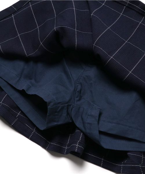 Tappet（タペット）の「[110-150]ワッフルチェックインナー付きースカート（スカート・キッズ・ネイビー・130cm/150cm/120cm/140cm/110cm）」の5枚目の写真