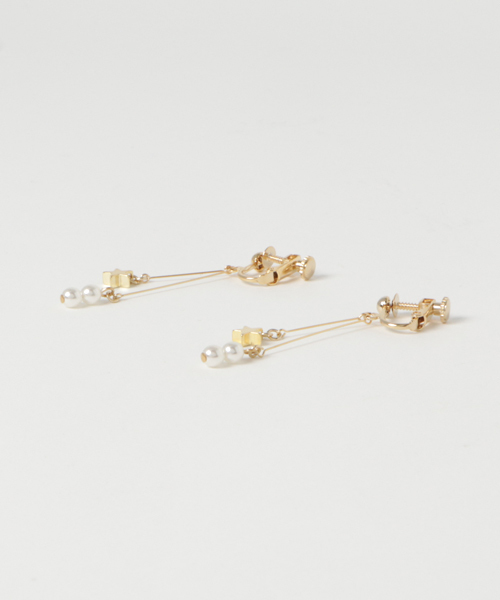 TONE SELECT GOODS（トーンセレクトグッズ）の「【kodemari】star×pearl イヤリング（イヤリング・レディース・その他・FREE）」の2枚目の写真