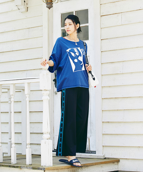 【vjeg】HYSTERIC GLAMOUR ネイビー 長袖カットソー vjeg】HYSTERIC GLAMOUR ネイビー 長袖カットソー HYSTERIC