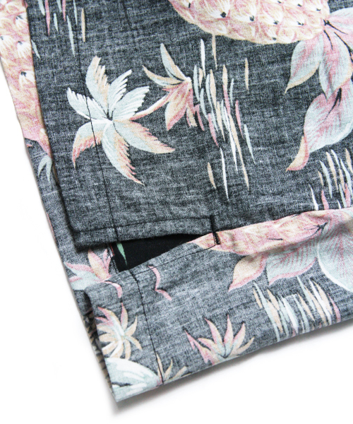 JACKROSE（ジャックローズ）の「ヴィンテージアロハシャツ（シャツ/ブラウス・メンズ・ブラック/オフホワイト・M/L）」の3枚目の写真