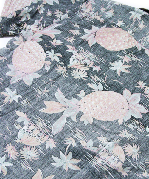 JACKROSE（ジャックローズ）の「ヴィンテージアロハシャツ（シャツ/ブラウス・メンズ・ブラック/オフホワイト・M/L）」の4枚目の写真