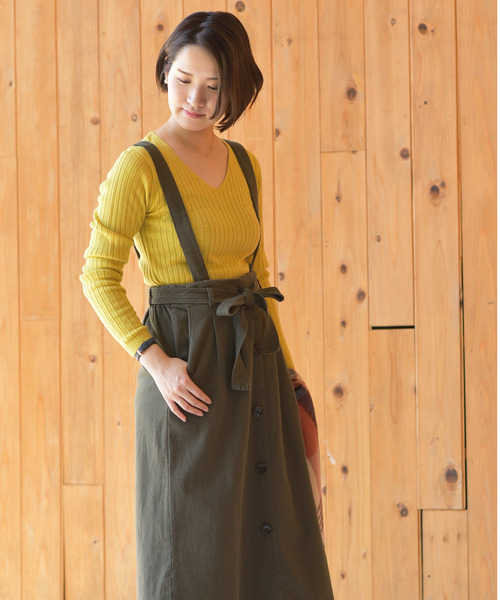 rps（アールピーエス）の「ワイドリブＶネックニットプルオーバー（ニット/セーター・レディース・ダークグリーン/レッド/杢グレー/ブルー/マスタード/オフホワイト/ブラック/ブラウン/ピンク系その他/ベージュ系その他/ピンクベージュ/イエロー/ラベンダー/ピンク/ブルーグリーン/グレイッシュベージュ/チャコールグレー/パープル・M/L）」の13枚目の写真