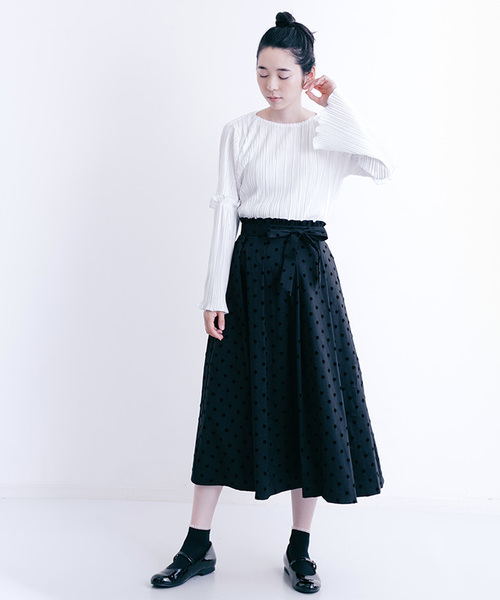 merlot plus(メルロープリュス)の「アコーディオンプリーツブラウス2419(シャツ/ブラウス・レディース・ホワイト/ブラック/ラベンダー・FREE)」の11枚目の写真