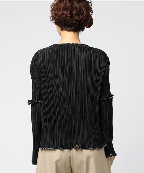 merlot plus(メルロープリュス)の「アコーディオンプリーツブラウス2419(シャツ/ブラウス・レディース・ホワイト/ブラック/ラベンダー・FREE)」の6枚目の写真