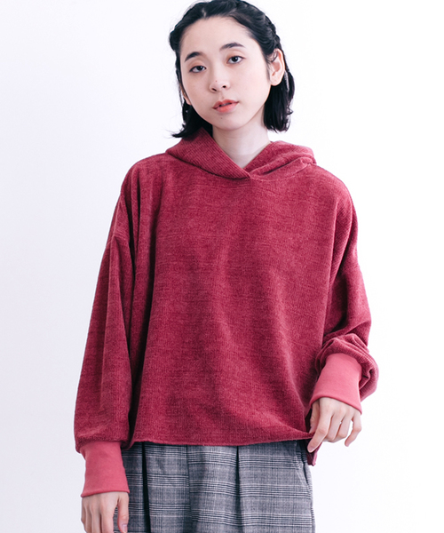 MERLOT（メルロー）の「裾カットオフパーカー1151（パーカー・レディース・ホワイト/ブラック/ベージュ/ネイビー/ピンク・FREE）」の5枚目の写真