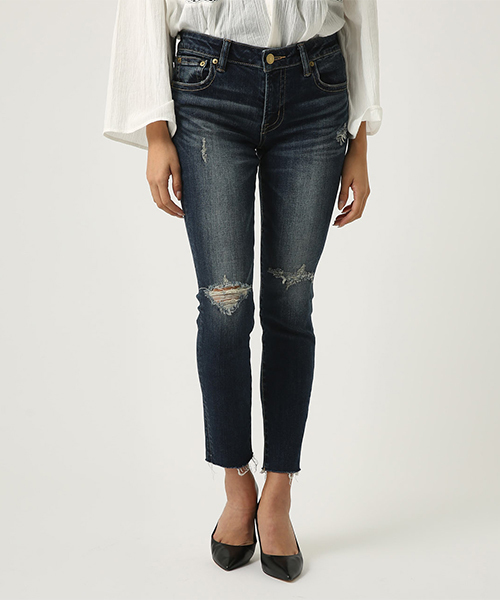 AZUL by moussy(アズールバイマウジー)の「【20190912販売禁止】クラッシュデニムスキニーⅢ(デニムパンツ・レディース・ライトブルー/ダークブルー・SMALL/MEDIUM/LARGE/X-SMALL)」の6枚目の写真