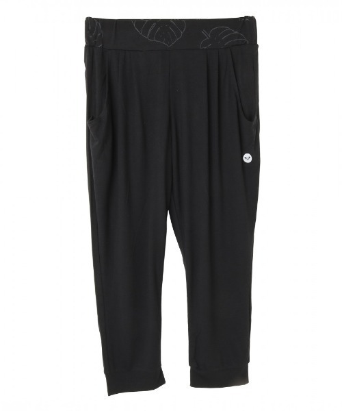 ROXY(ロキシー)の「RAIN DAZE LOOSE CROP/ロキシー クロップドパンツ フィットネス ジム ランニング ルームウェアにも(その他パンツ・レディース・ブラック/ホワイト/ネイビー・SMALL/MEDIUM/LARGE)」の12枚目の写真