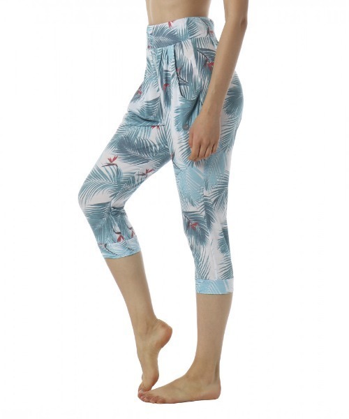ROXY(ロキシー)の「RAIN DAZE LOOSE CROP/ロキシー クロップドパンツ フィットネス ジム ランニング ルームウェアにも(その他パンツ・レディース・ブラック/ホワイト/ネイビー・SMALL/MEDIUM/LARGE)」の15枚目の写真