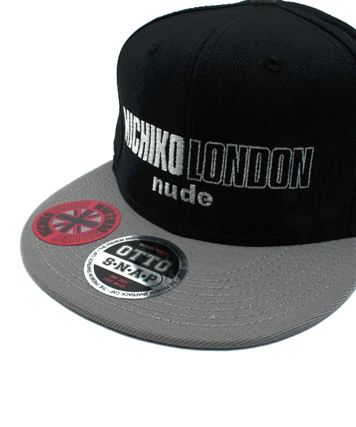 WHO'S WHO gallery（フーズフーギャラリー）の「【MICHIKO LONDON×WHO'S WHO gallery】CAP（キャップ・メンズ・ブラック/ホワイト・FREE）」の8枚目の写真