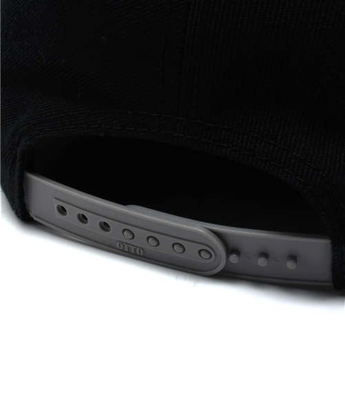 WHO'S WHO gallery（フーズフーギャラリー）の「【MICHIKO LONDON×WHO'S WHO gallery】CAP（キャップ・メンズ・ブラック/ホワイト・FREE）」の7枚目の写真