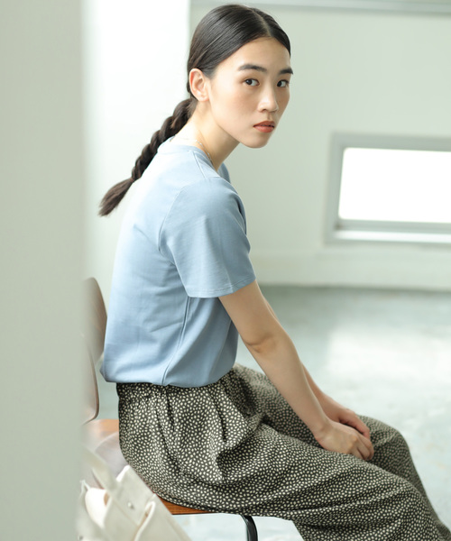 AMERICAN HOLIC(アメリカンホリック)の「ベーシッククルーネックカットプルオーバー *(Tシャツ/カットソー・レディース・ブラック/オフホワイト/サックスブルー/ピンク/グレー系その他/グレー系その他2・S/M/L)」の5枚目の写真
