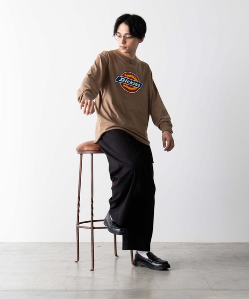 Dickies（ディッキーズ）の「∴WEGO/【WEB限定】Dickies 別注ロゴプリントロンT（Tシャツ/カットソー・メンズ・ベージュ/パープル/ホワイト/ブラック・LARGE/MEDIUM）」の13枚目の写真
