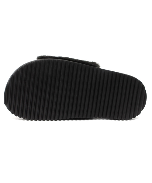 WEGO（ウィゴー）の「WEGO/ファーサンダル（サンダル・レディース・ホワイト/ブラック/ピンク・24.5/23.5）」の5枚目の写真