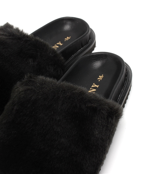 WEGO（ウィゴー）の「WEGO/ファーサンダル（サンダル・レディース・ホワイト/ブラック/ピンク・24.5/23.5）」の10枚目の写真