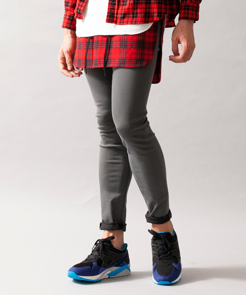 MONKEY TIME(モンキータイム)の「MT T/R チェック オーバー スカート ◆(その他パンツ・メンズ・ブラック/レッド・フリー)」の1枚目の写真