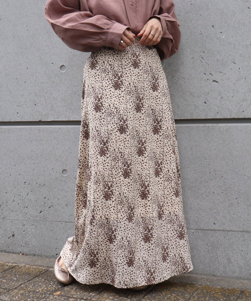 tiptop（ティップトップ）の「2020SS　<pocket>【web限定アイテム】花柄Aラインナロースカート（スカート・レディース・ブラック/ピンク/アイボリー・FREE）」の2枚目の写真